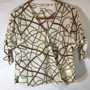 Michael Michael Kors wrap top women’s size medium ivory Chan print snap front